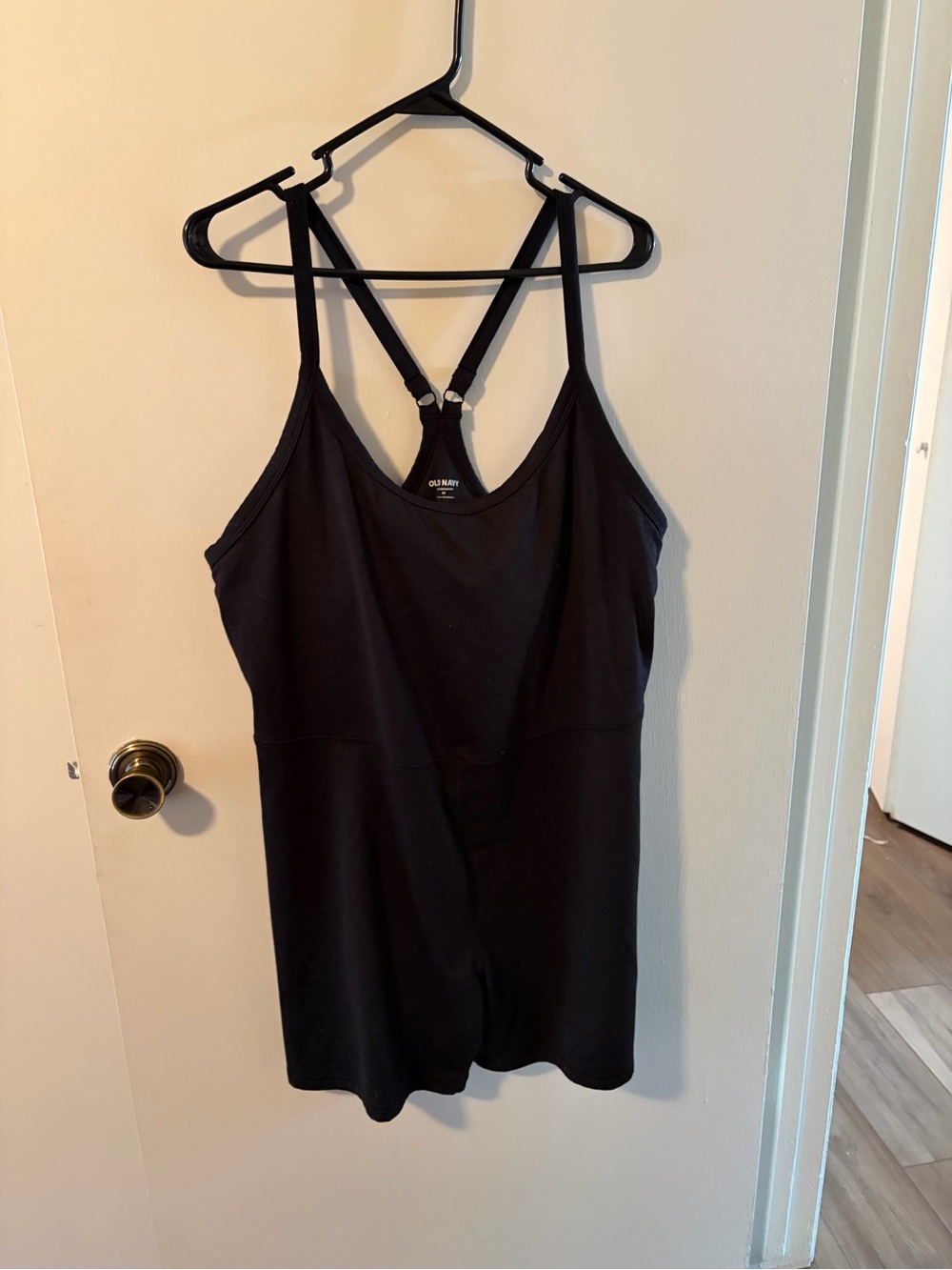 Old Navy Black Strappy Women's Camisole